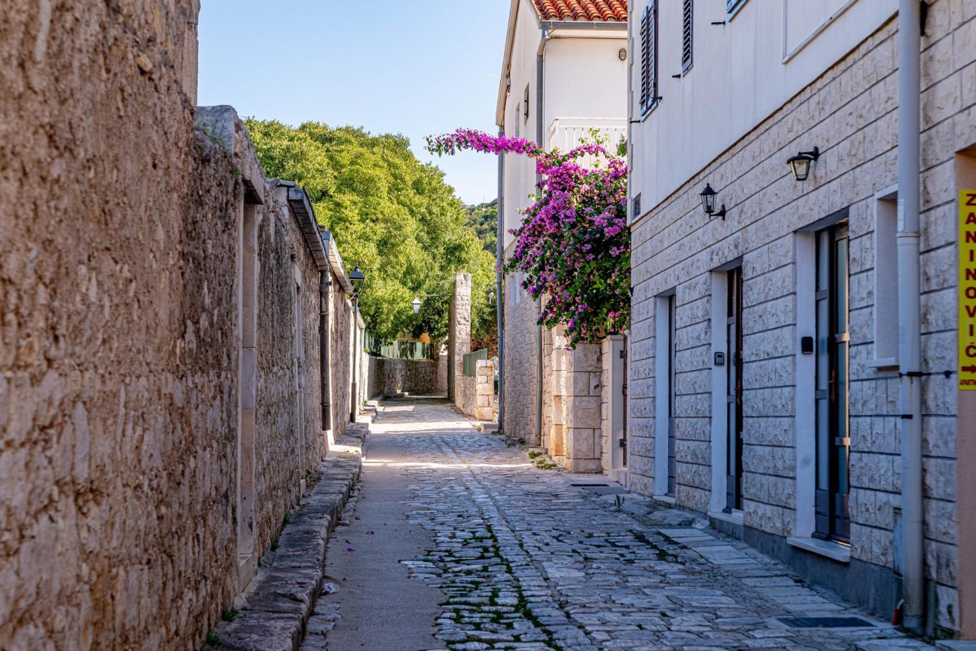 Apartments Barcot Hvar Town Exterior foto